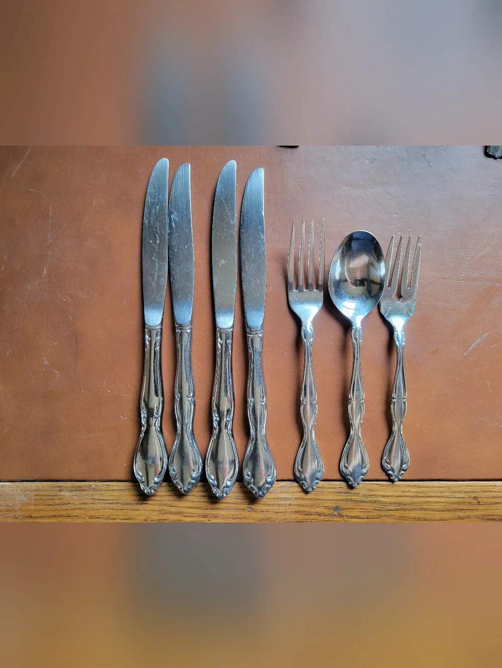 Oneida Cantata? 7 piece Stainless Flatware Silverware